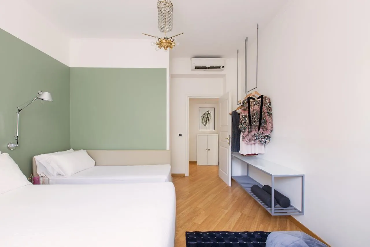 Romac Gianicolo 3-Bedroom Holiday Apartment Italy