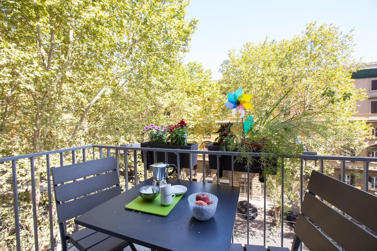 Romac Gianicolo 3-Bedroom Holiday Apartment